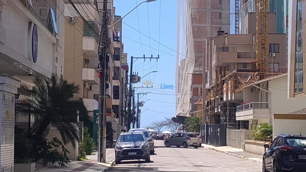 Apartamento para aluguel de temporada em Itapema (Meia Praia)