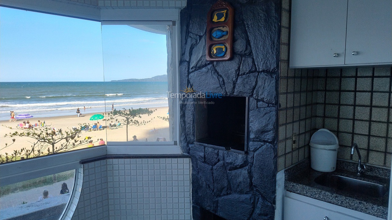 Apartment for vacation rental in Itapema (Meia Praia)