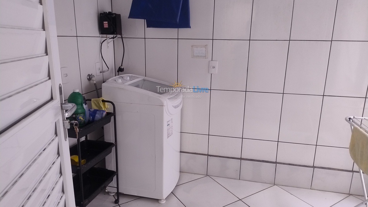 Apartment for vacation rental in Itapema (Meia Praia)