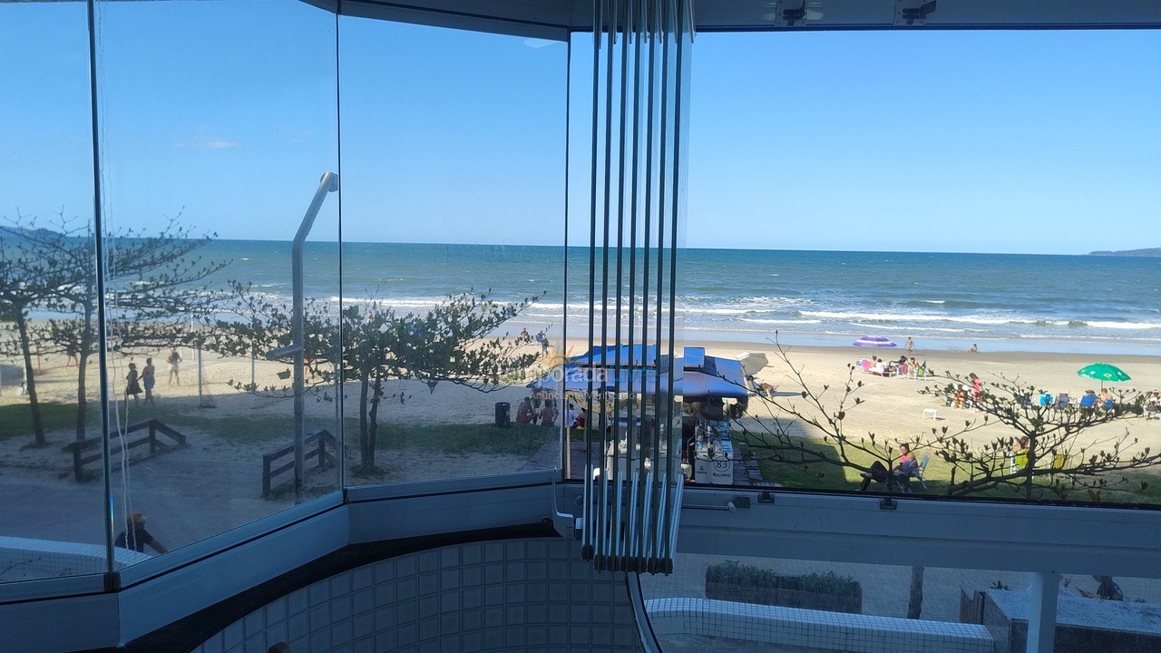 Apartment for vacation rental in Itapema (Meia Praia)