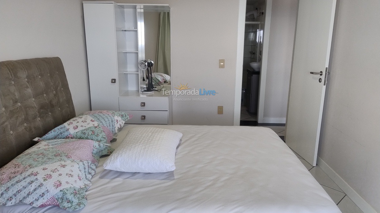 Apartment for vacation rental in Itapema (Meia Praia)