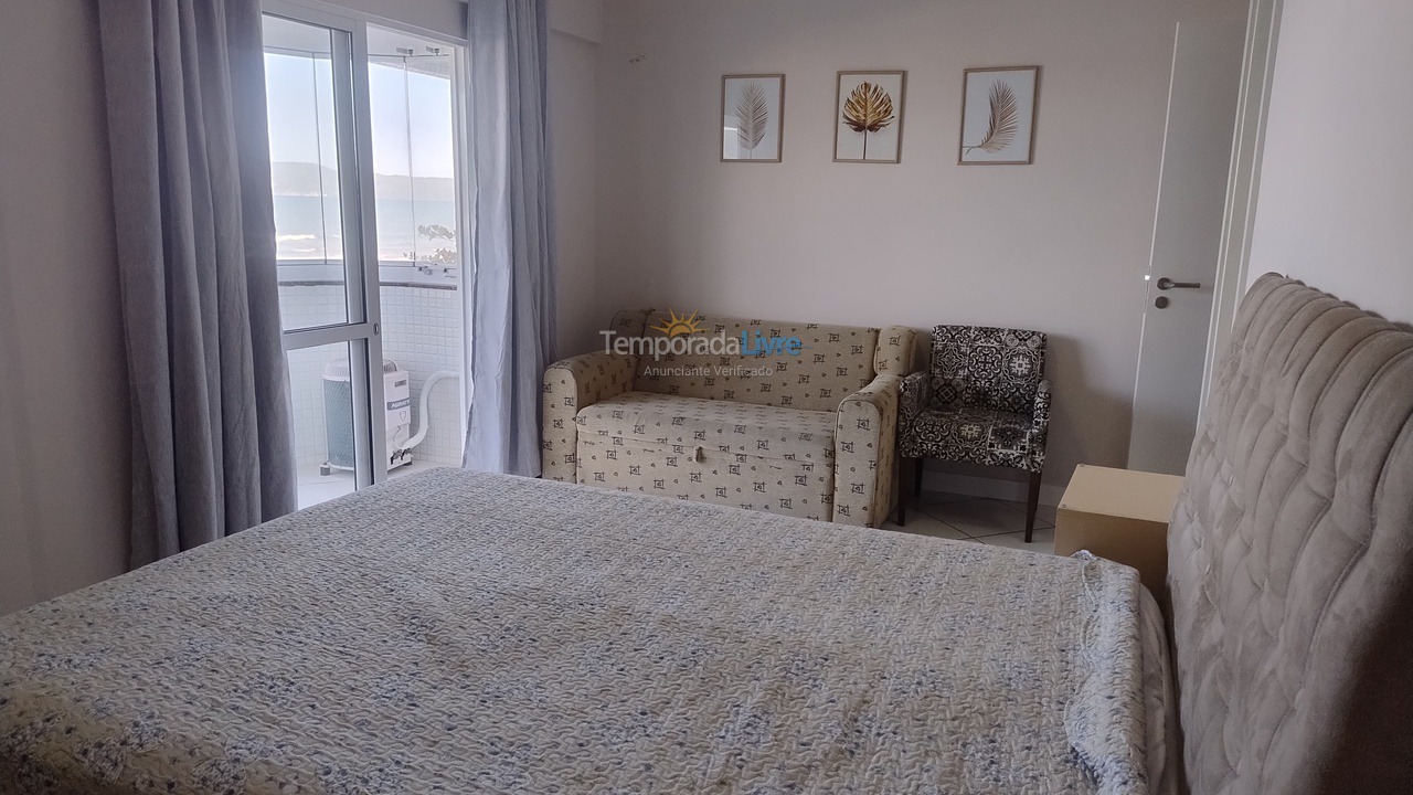 Apartment for vacation rental in Itapema (Meia Praia)