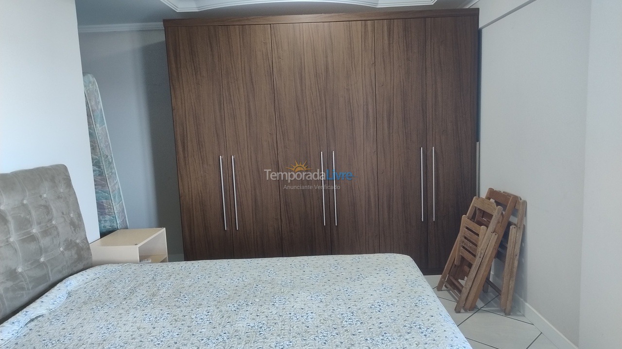 Apartment for vacation rental in Itapema (Meia Praia)