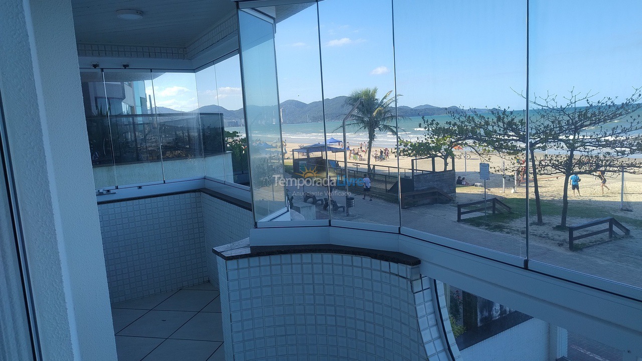 Apartment for vacation rental in Itapema (Meia Praia)