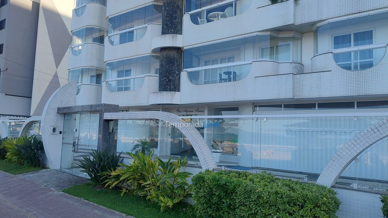 Apartment for vacation rental in Itapema (Meia Praia)