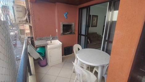 Sacada com churrasqueira