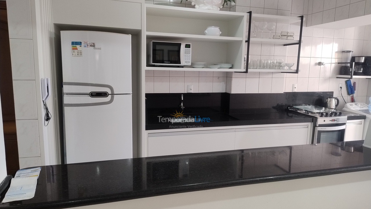 Apartment for vacation rental in Itapema (Meia Praia)