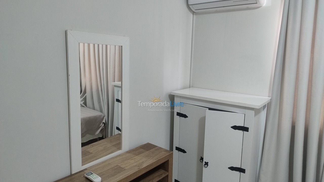 Apartment for vacation rental in Itapema (Meia Praia)