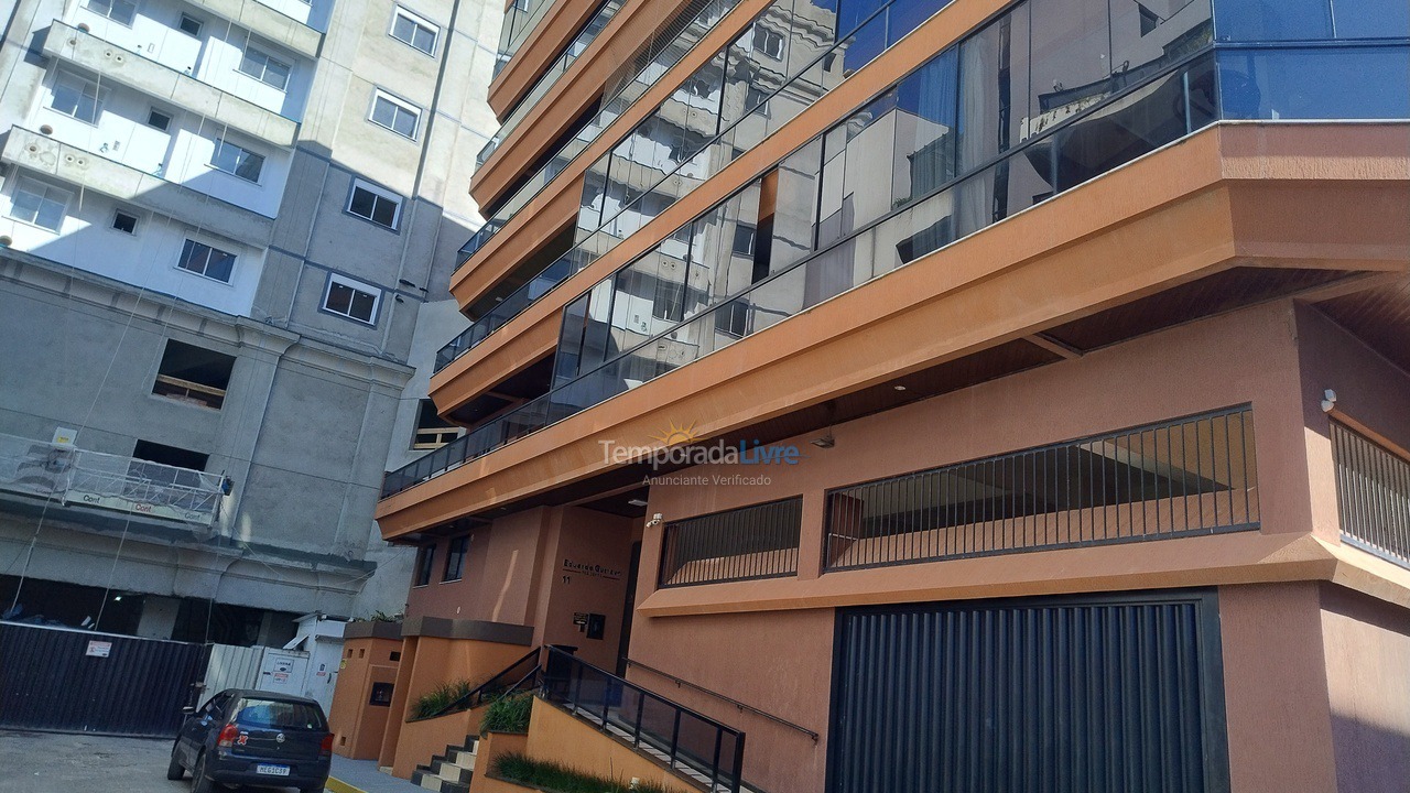 Apartment for vacation rental in Itapema (Meia Praia)