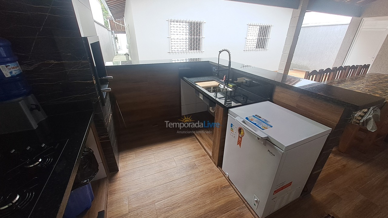 Casa para alquiler de vacaciones em Caraguatatuba (Aruan)