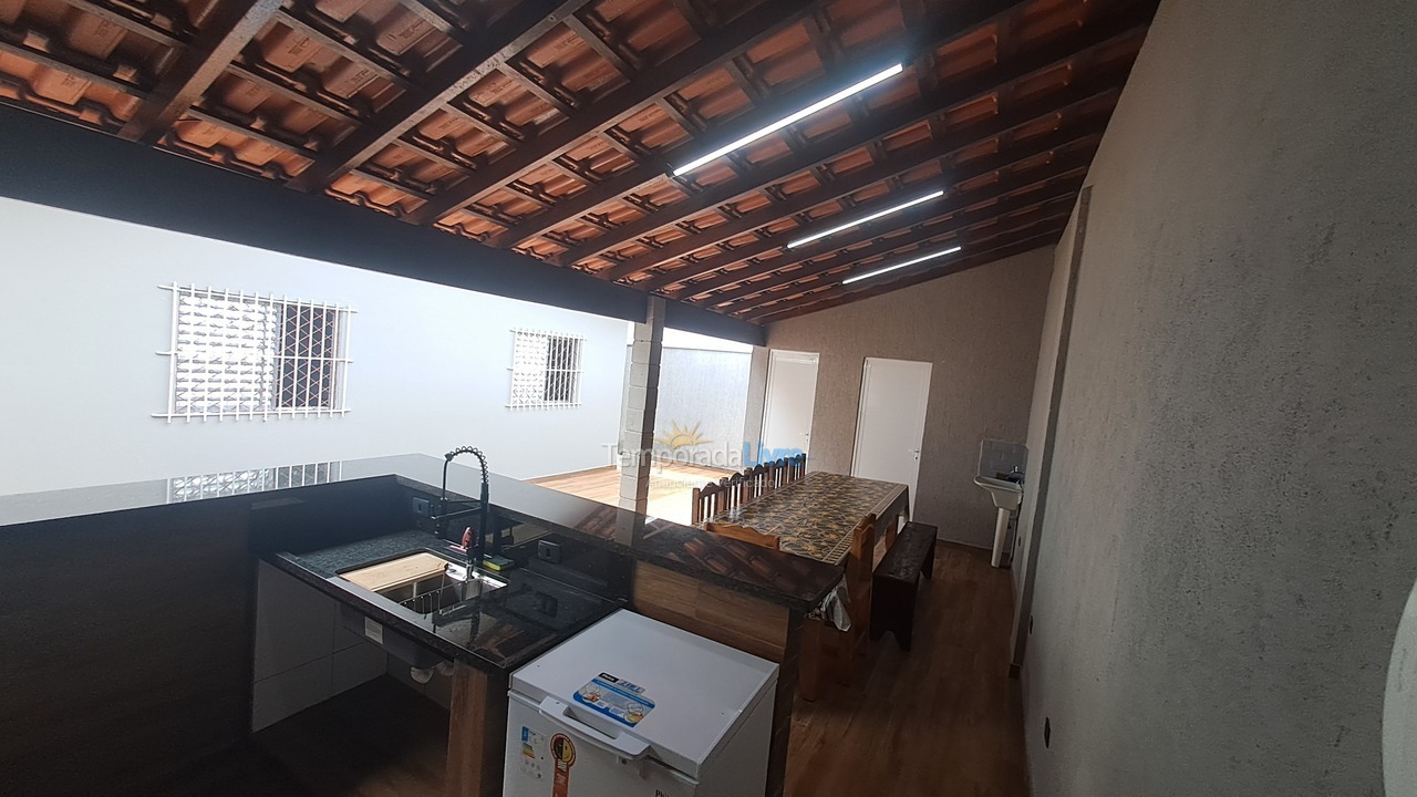 Casa para alquiler de vacaciones em Caraguatatuba (Aruan)