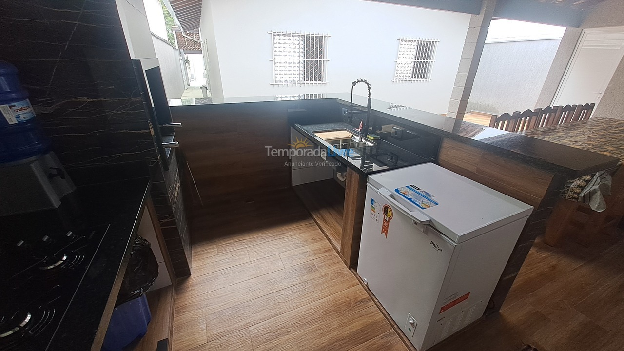 Casa para alquiler de vacaciones em Caraguatatuba (Aruan)