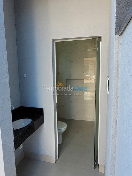 Casa para aluguel de temporada em Itapoá (Balneário Cambiju)
