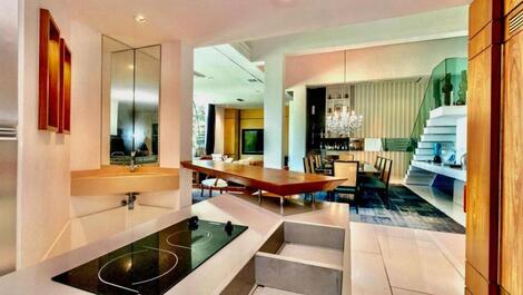 Modern Mansion in Joatinga, Charm and Sophistication with Sea View