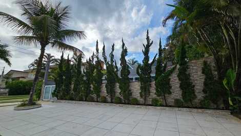 Casa en Riviera de São Lourenço módulo 20 cerca de la playa
