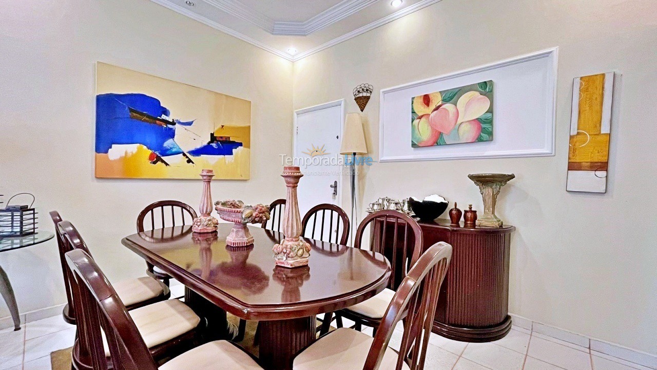 Apartamento para aluguel de temporada em Guarujá (Pitangueiras)