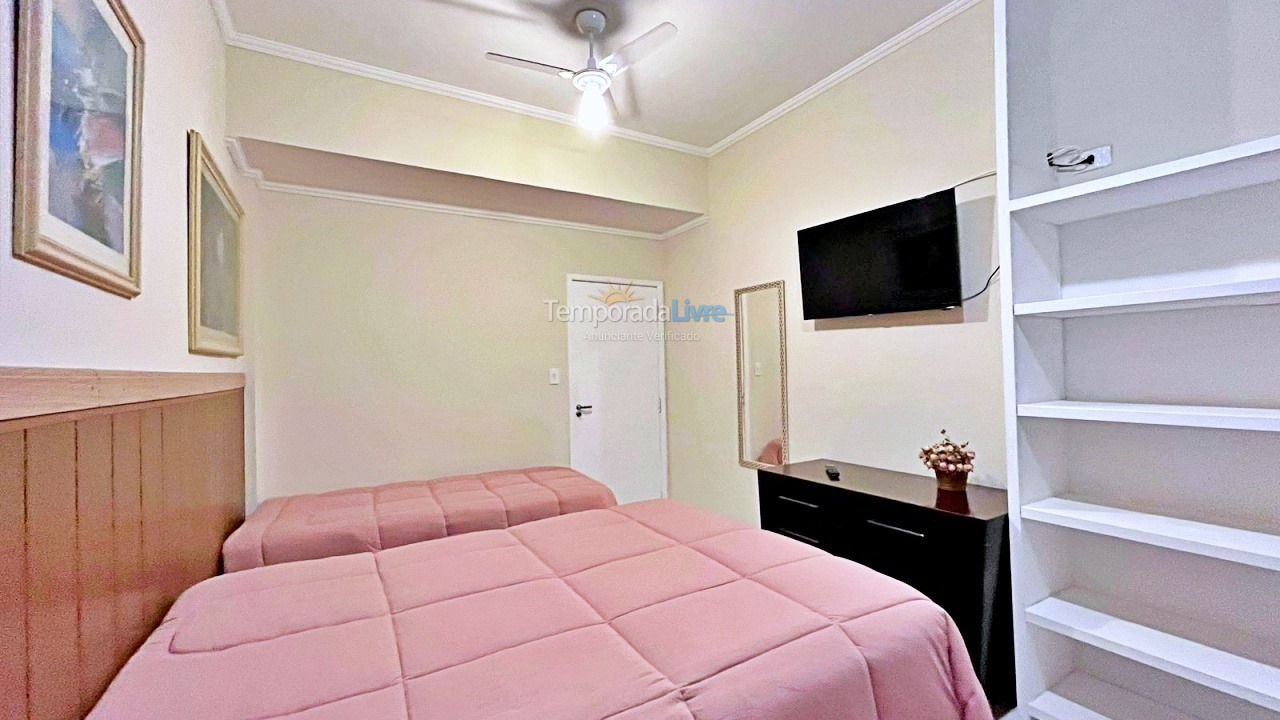 Apartamento para aluguel de temporada em Guarujá (Pitangueiras)