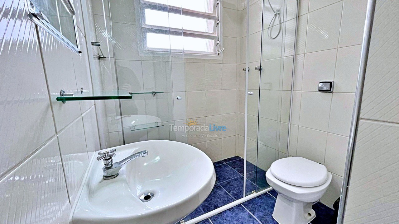 Apartamento para aluguel de temporada em Guarujá (Pitangueiras)