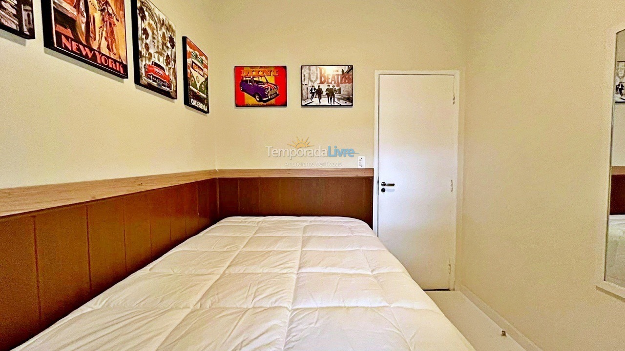 Apartamento para aluguel de temporada em Guarujá (Pitangueiras)