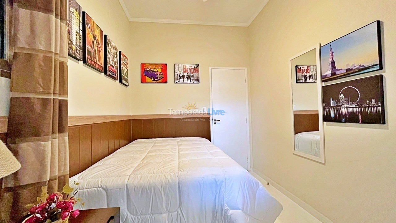 Apartamento para aluguel de temporada em Guarujá (Pitangueiras)