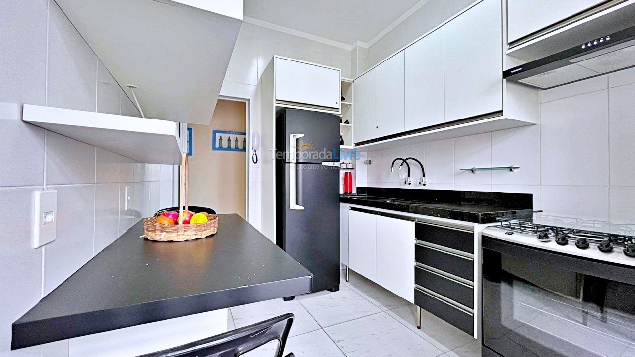 Apartamento para aluguel de temporada em Guarujá (Pitangueiras)