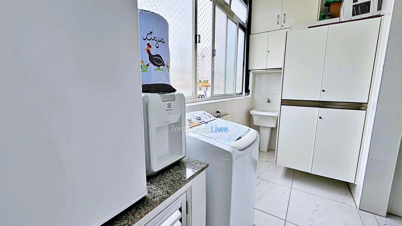 Apartamento para aluguel de temporada em Guarujá (Pitangueiras)