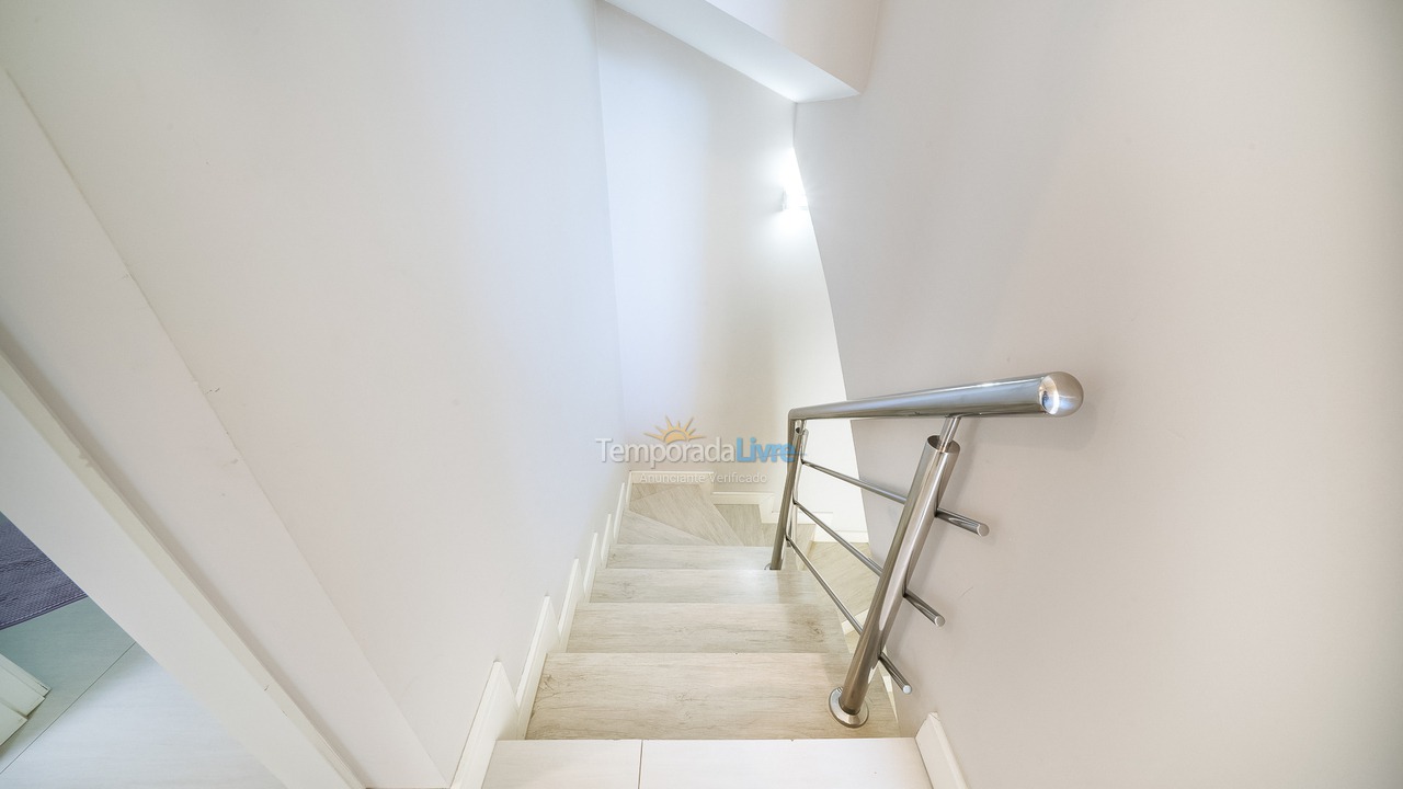 Apartamento para aluguel de temporada em Bombinhas (Canto Grande)