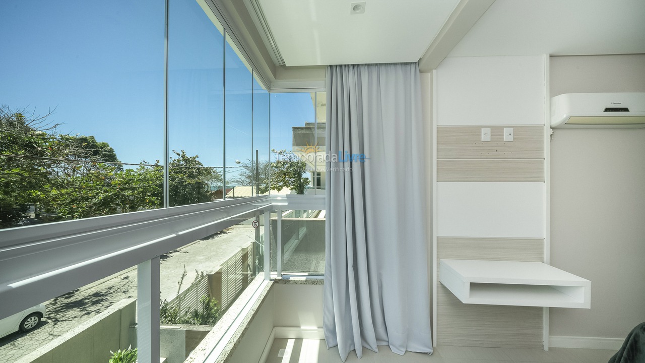 Apartamento para aluguel de temporada em Bombinhas (Canto Grande)