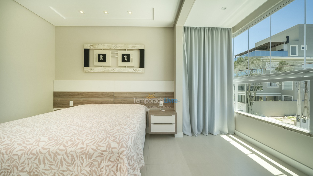 Apartamento para aluguel de temporada em Bombinhas (Canto Grande)