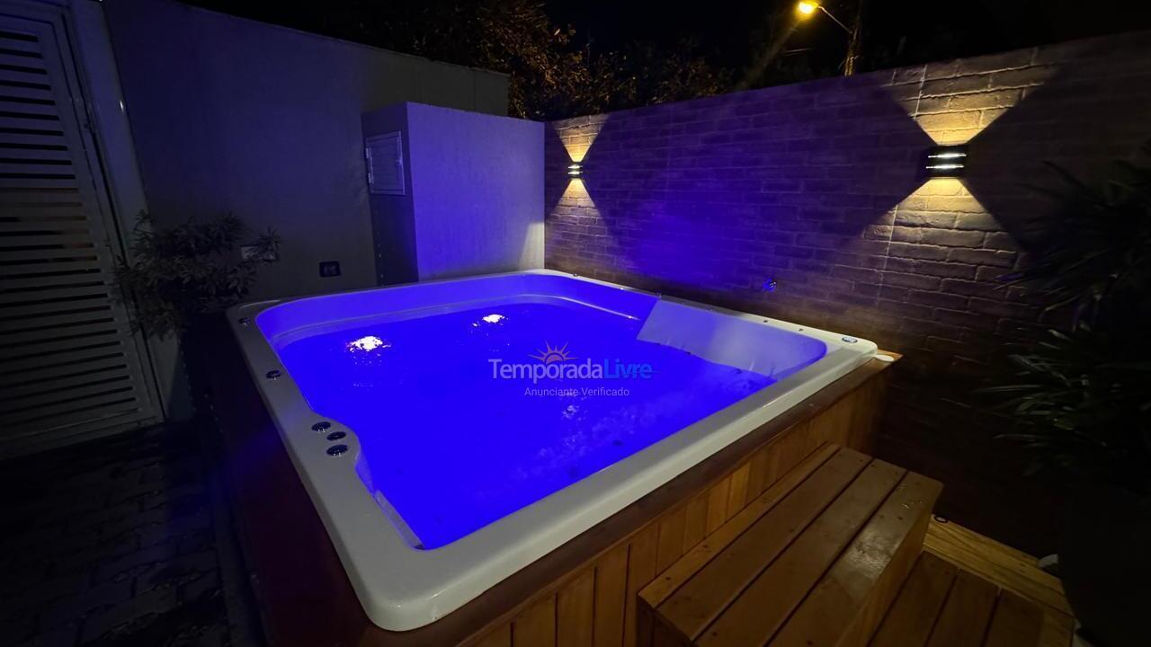 Apartamento para aluguel de temporada em Bombinhas (Canto Grande)