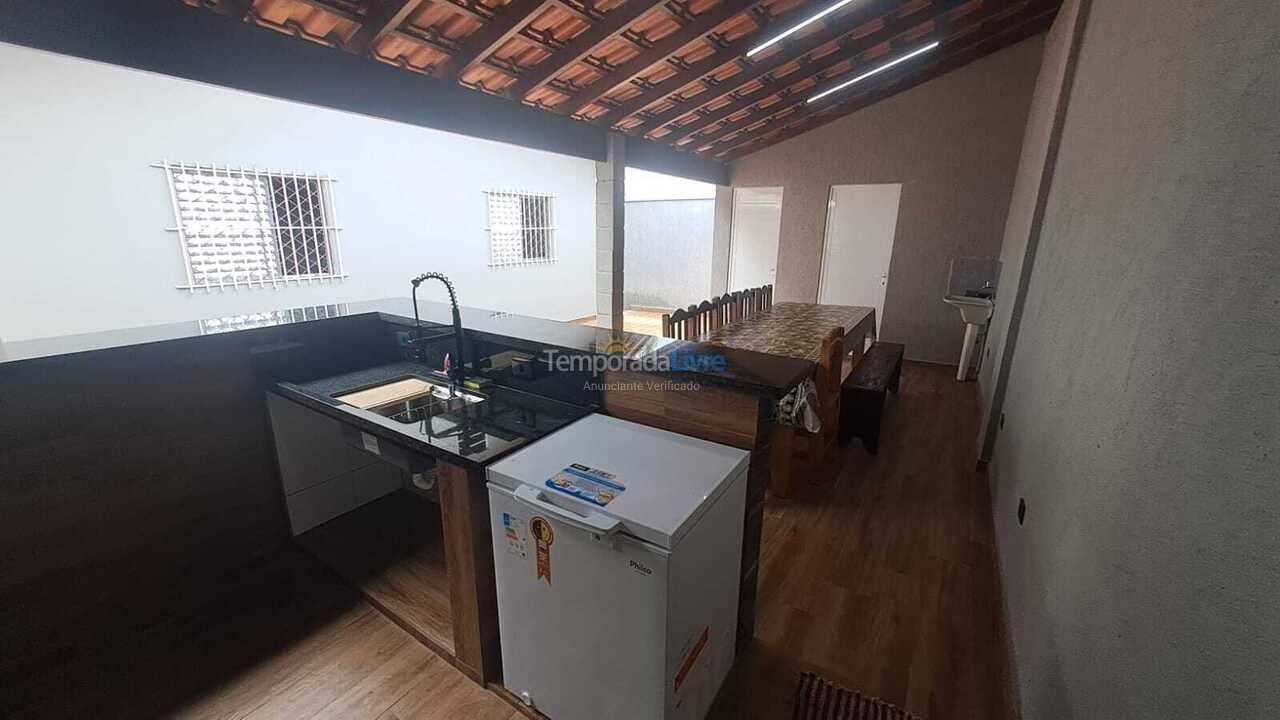 Casa para alquiler de vacaciones em Caraguatatuba (Aruan)