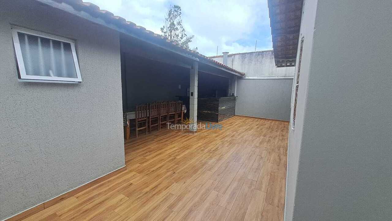 Casa para alquiler de vacaciones em Caraguatatuba (Aruan)