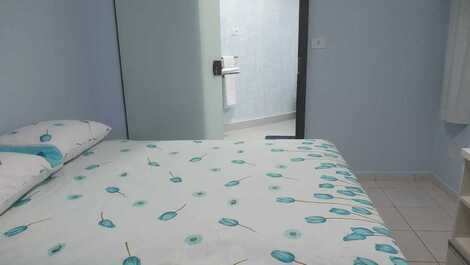 Porta de correr do quarto para banheiro