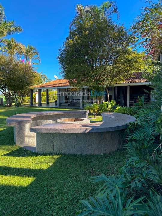 Casa para aluguel de temporada em Igaratá (Condominio águas de Igarata)