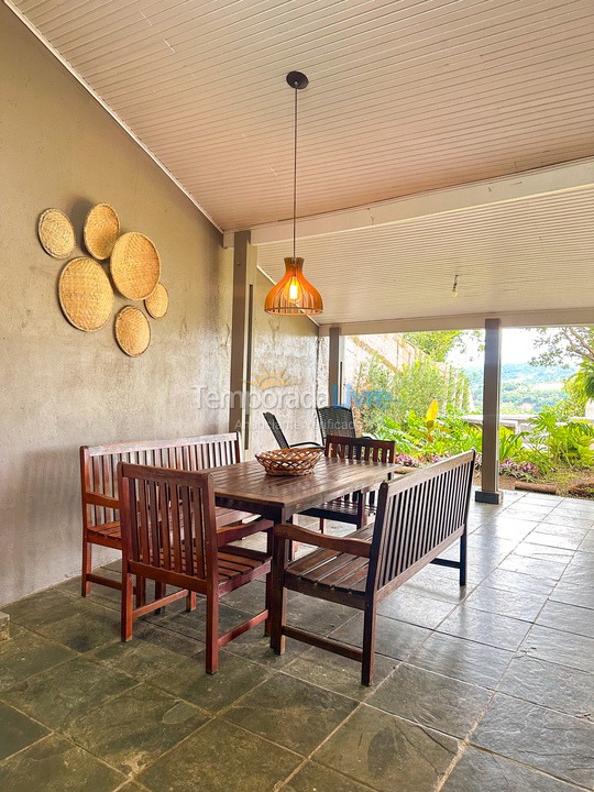 Casa para aluguel de temporada em Igaratá (Condominio águas de Igarata)