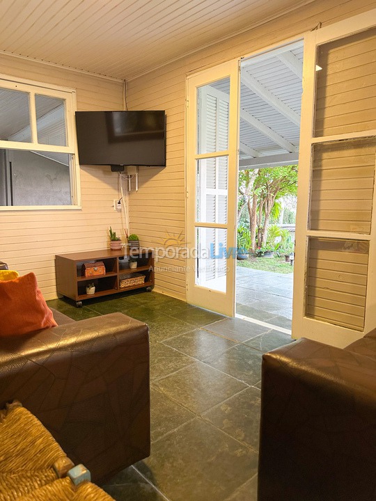 Casa para aluguel de temporada em Igaratá (Condominio águas de Igarata)