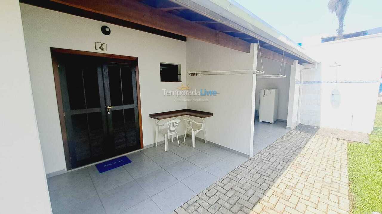 Casa para aluguel de temporada em Ubatuba (Maranduba)