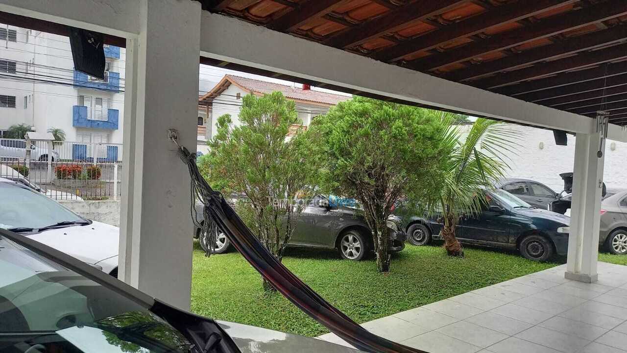 Casa para aluguel de temporada em Ubatuba (Maranduba)