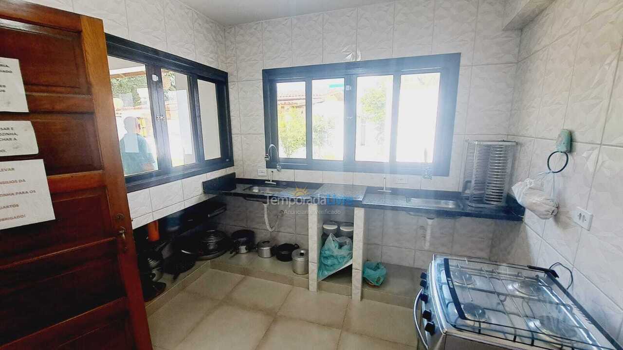 Casa para aluguel de temporada em Ubatuba (Maranduba)