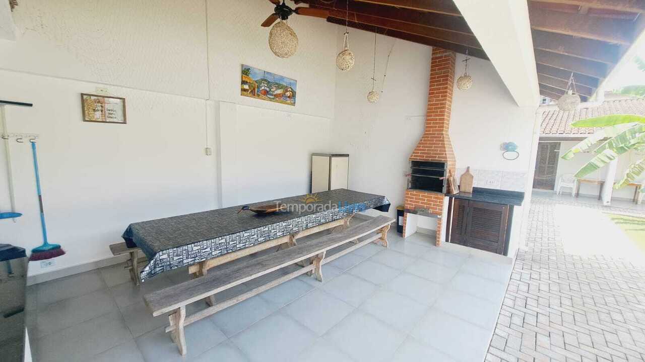Casa para aluguel de temporada em Ubatuba (Maranduba)
