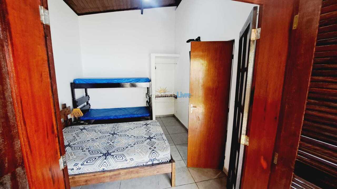 Casa para aluguel de temporada em Ubatuba (Maranduba)