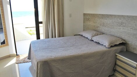 Apartamento 04 dormitórios, vista mar em Bombas