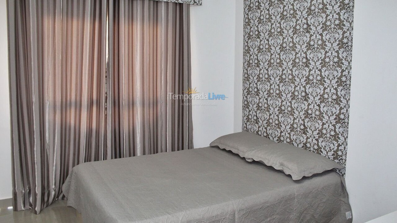 Apartamento para aluguel de temporada em Bombinhas (Praia de Bombas)