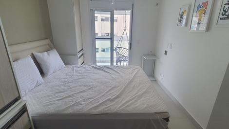 Apartamento Vista para o Mar com 3 dormitórios de São Lourenço