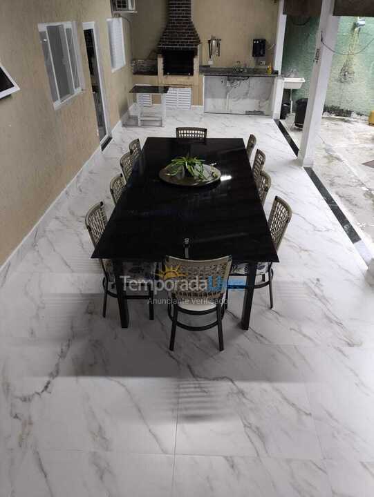 Casa para aluguel de temporada em Caraguatatuba (Porto Novo)