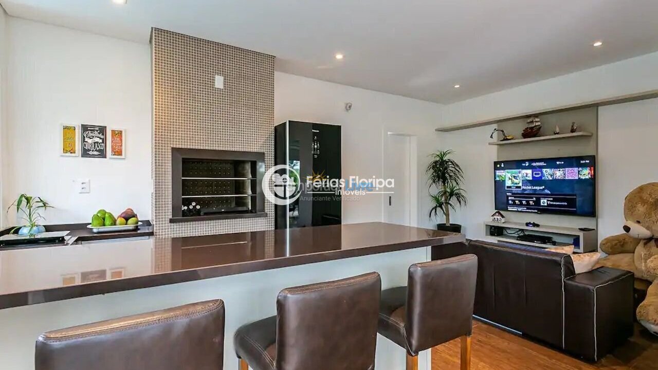 Casa para aluguel de temporada em Florianópolis (Rio Tavares)