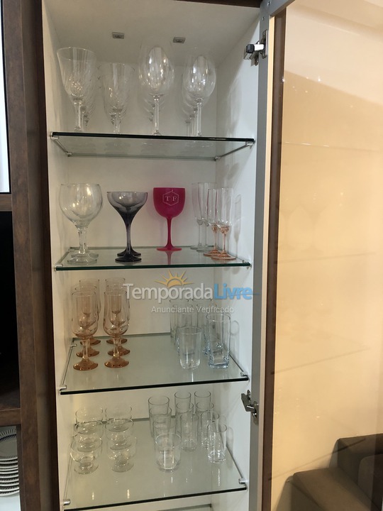 Apartamento para alquiler de vacaciones em Governador Celso Ramos (Praia de Palmas)