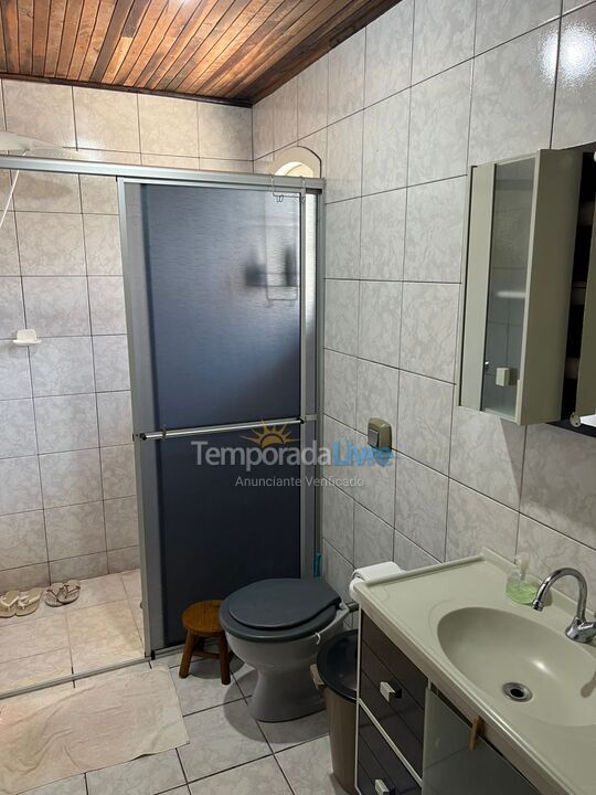 Casa para aluguel de temporada em São Francisco do Sul (Prainha)