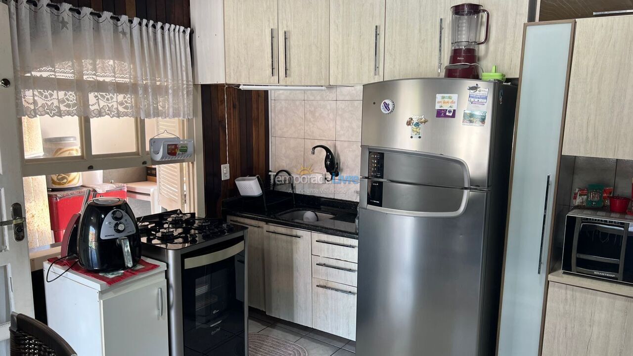 Casa para aluguel de temporada em São Francisco do Sul (Prainha)