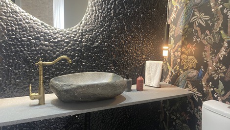 LINDO APARTAMENTO ALTO PADRÃO EM PORTO BELO